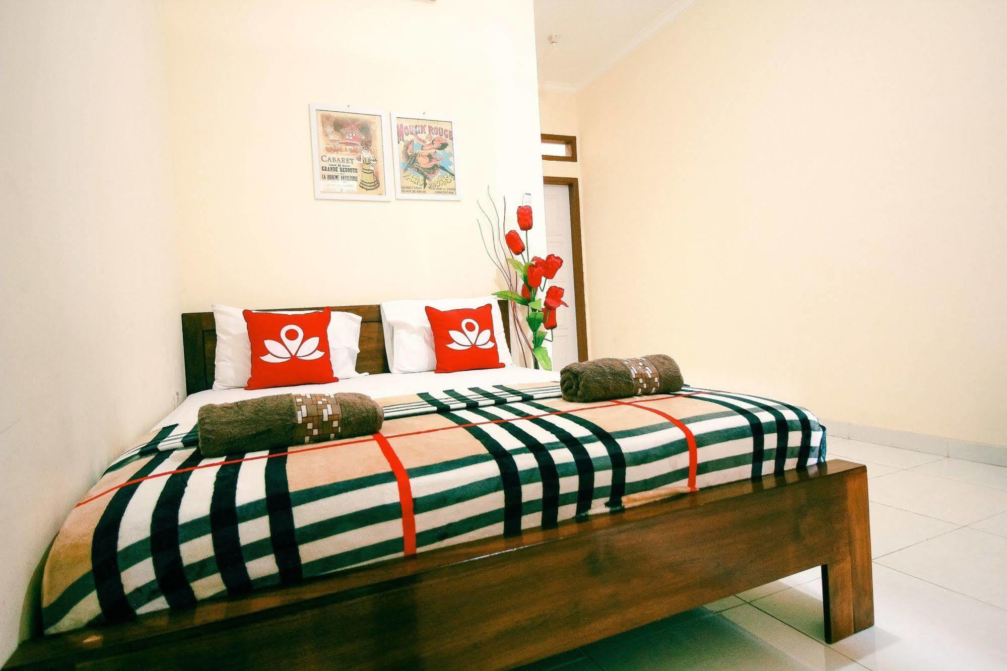 Zen Rooms Rshs Syariah Bandung Buitenkant foto